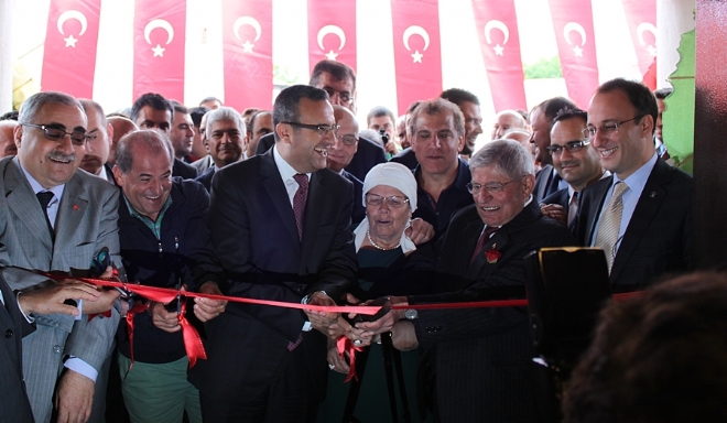 HAYIRDEDEnin yaptırdığı cami ibadete açıldı.