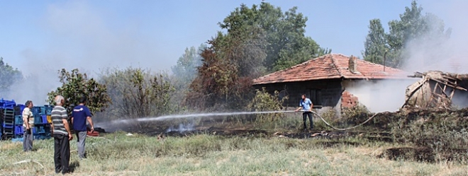 YANGINDA YANGIN İHBARI ALDILAR