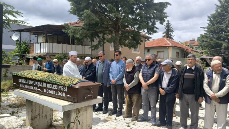 ÜLKÜCÜLERİN “KOMUTAN” ABİSİ TOPRAĞA VERİLDİ 