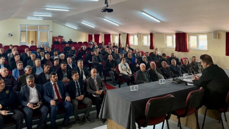 Çivril'de Kaymakam Başkanlığında Muhtarlar Toplantısı Yapıldı