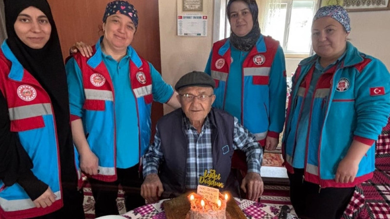 Çivril VEFA Ekibinden Sürpriz Doğum Günü Kutlaması