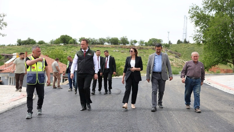 İğdir Mahallesinde Yollar Sıcak Asfalt Oldu