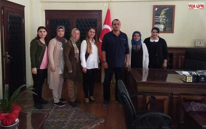 AK PARTİ KADIN KOLLARI KAYMAKAMI ZİYARET ETTİ